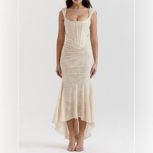 Elegant Cream Lace Dress